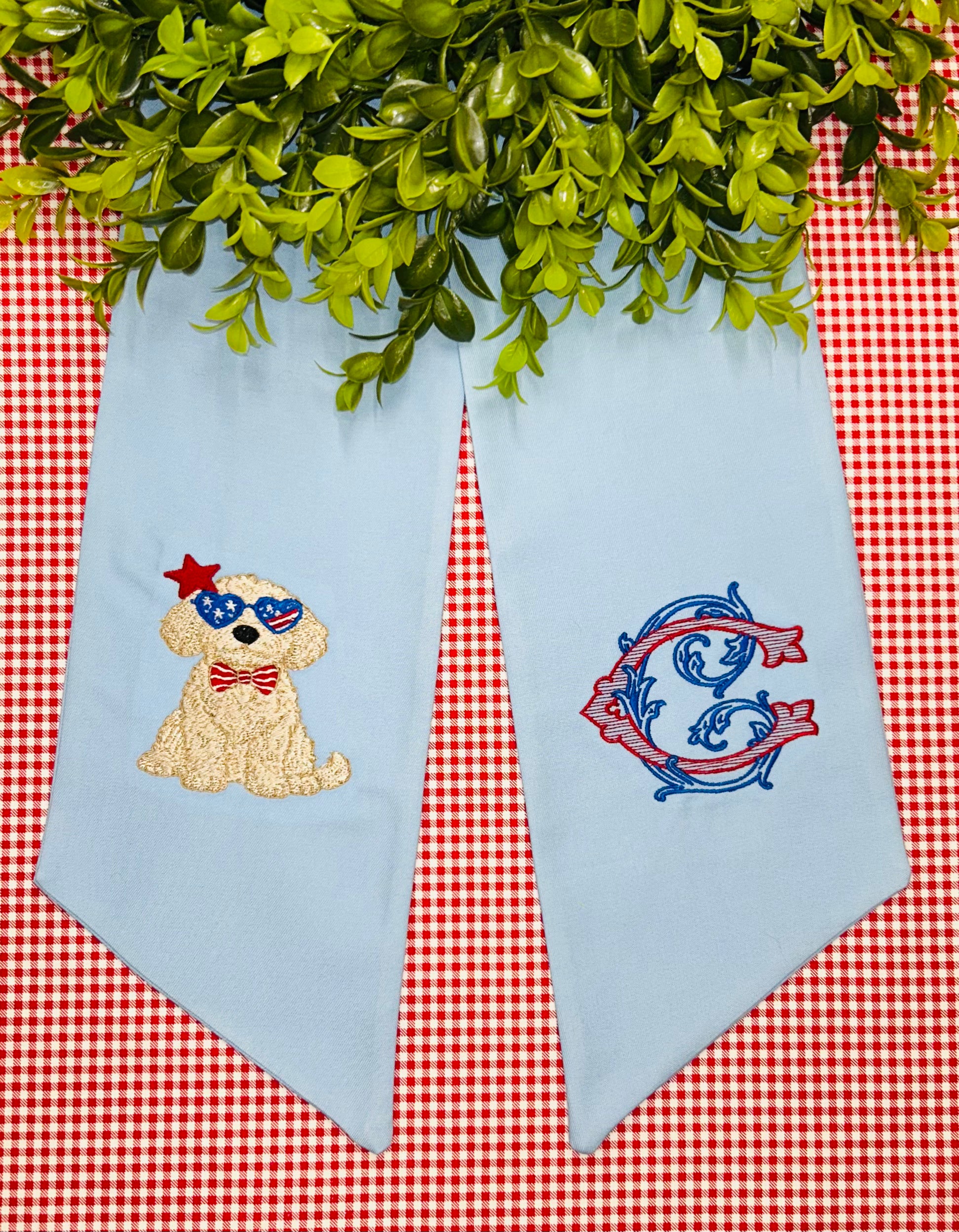Double Wreath Sash - July 4th Poodle & Vintage Vine Font